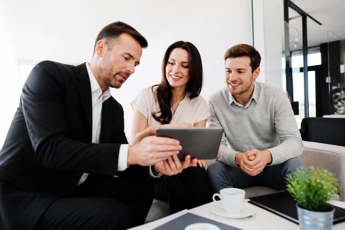 Agent communication touchpoints