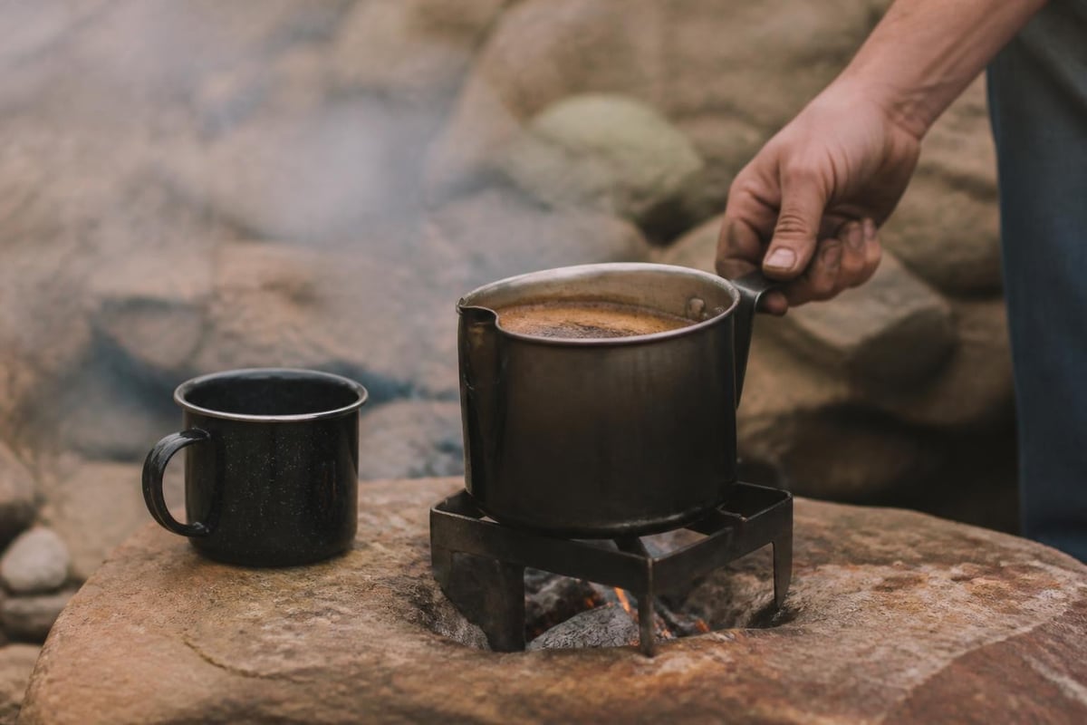 Cowboy coffee brewing process