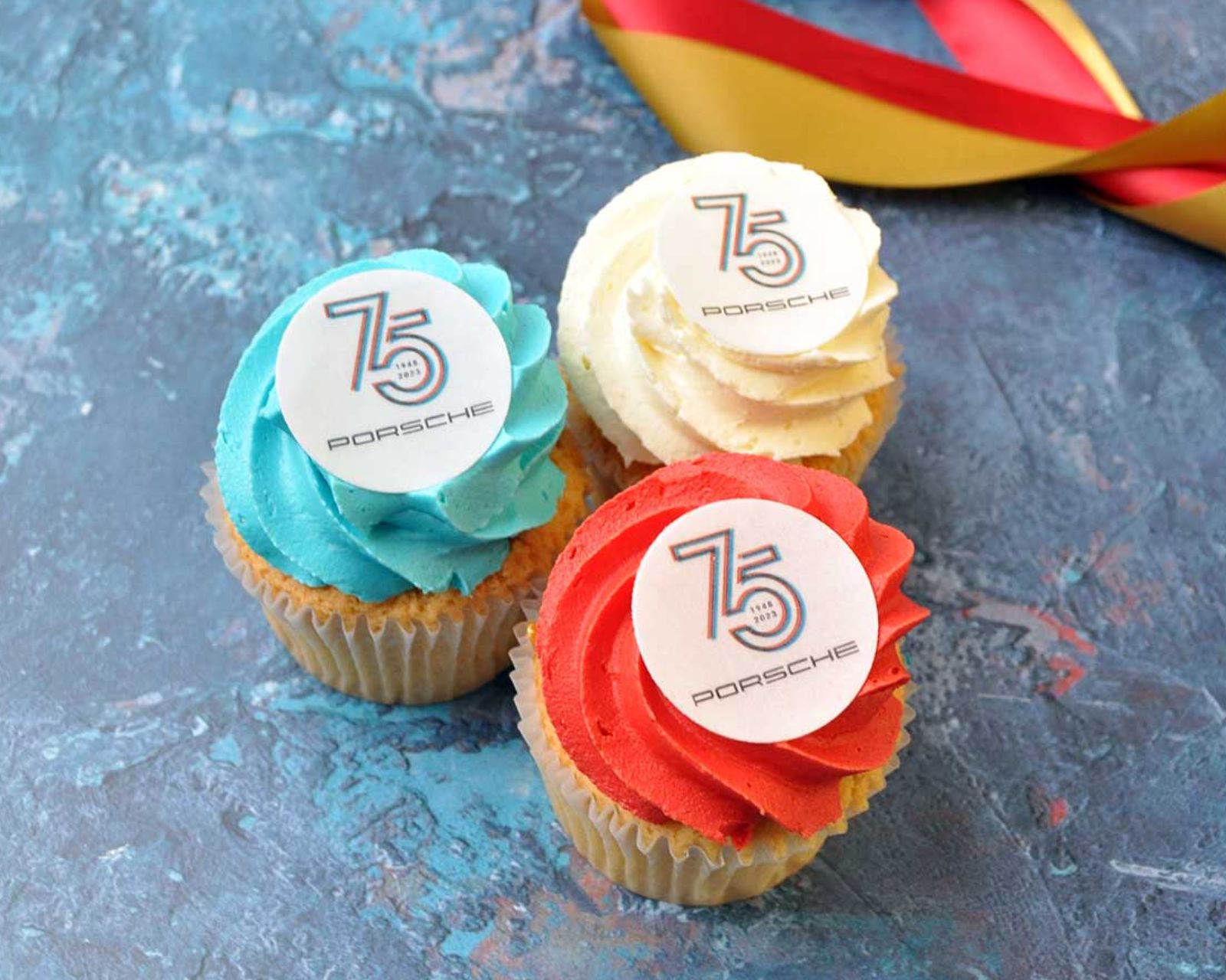 Logo cupcakes