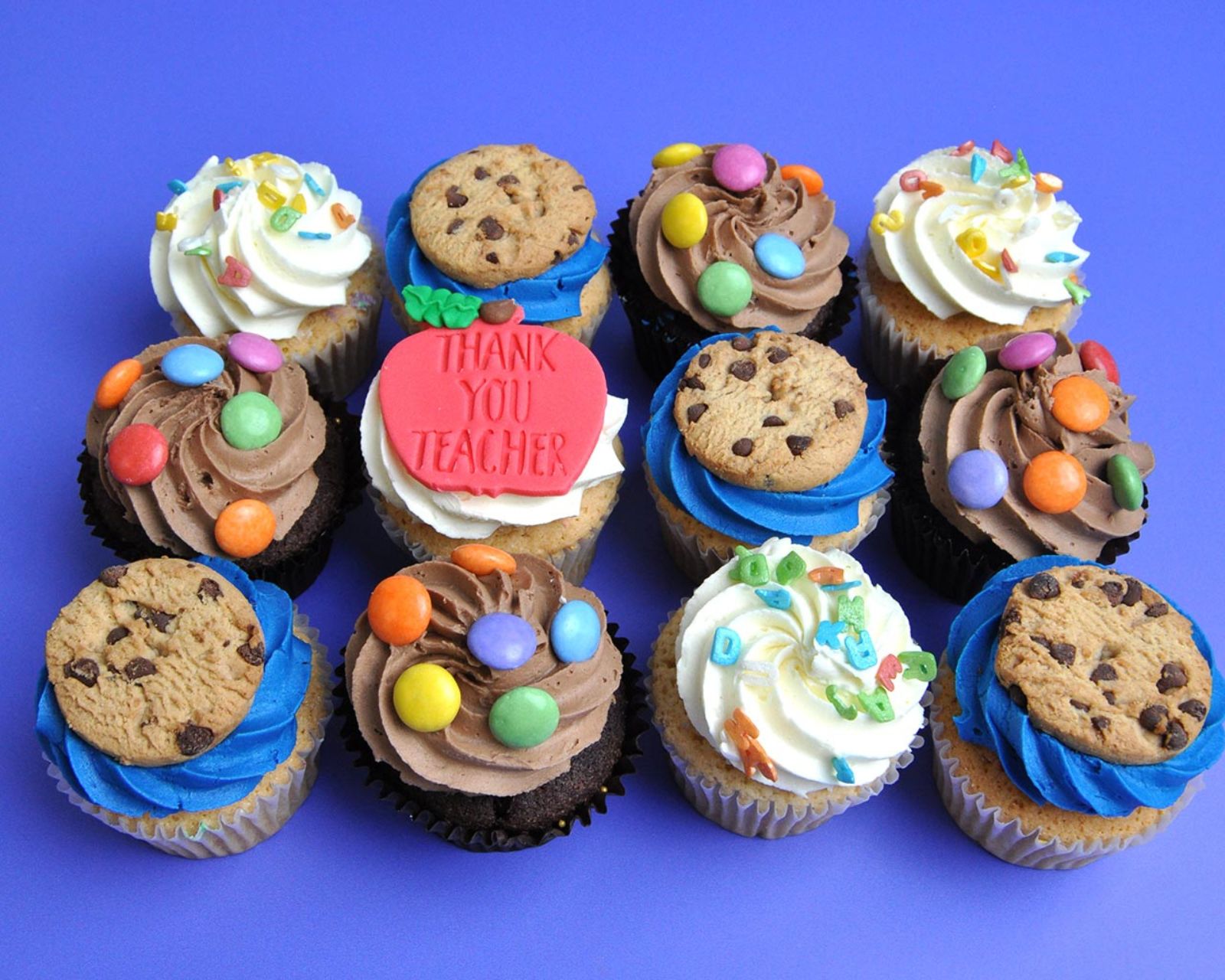 192.jpg Thank You Teacher Cupcakes