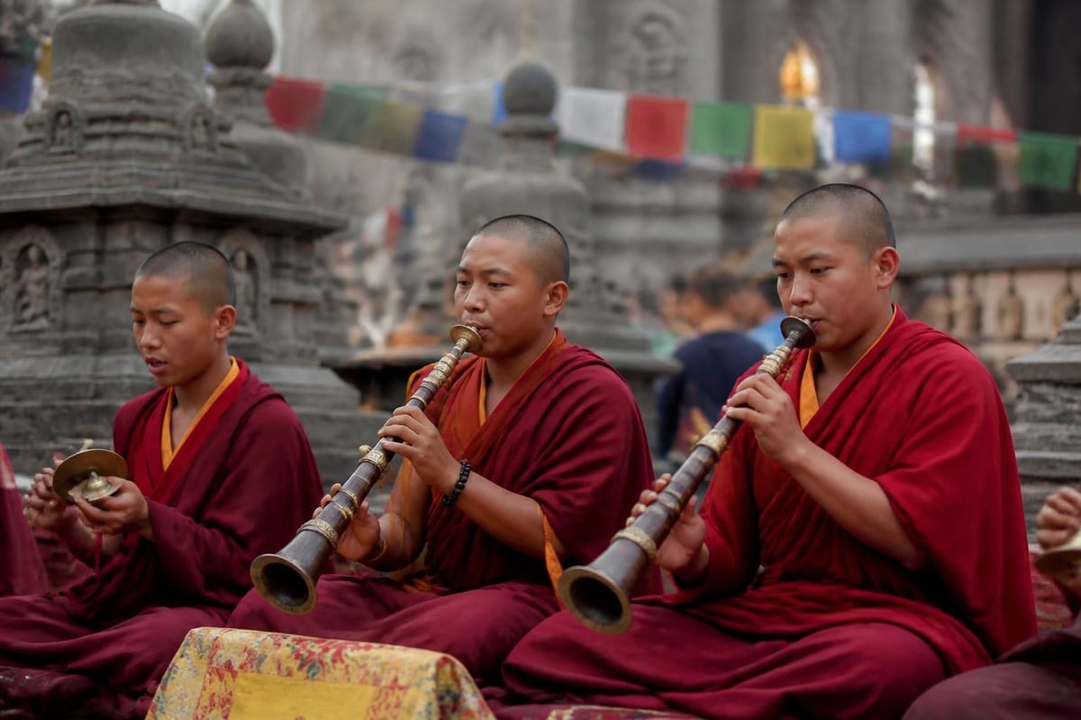 Buddhist traditions comparison