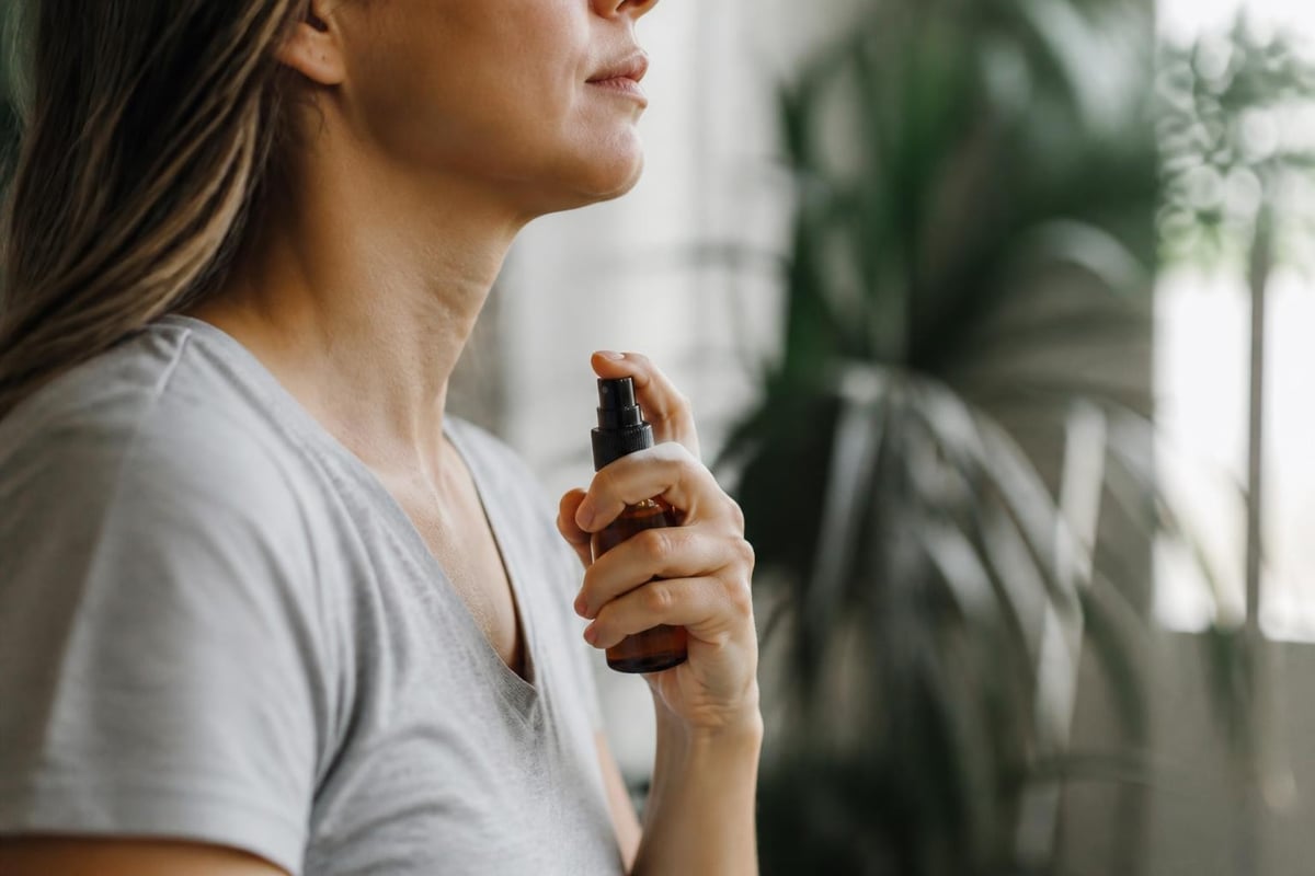 How natural oils disrupt mosquito scent tracking