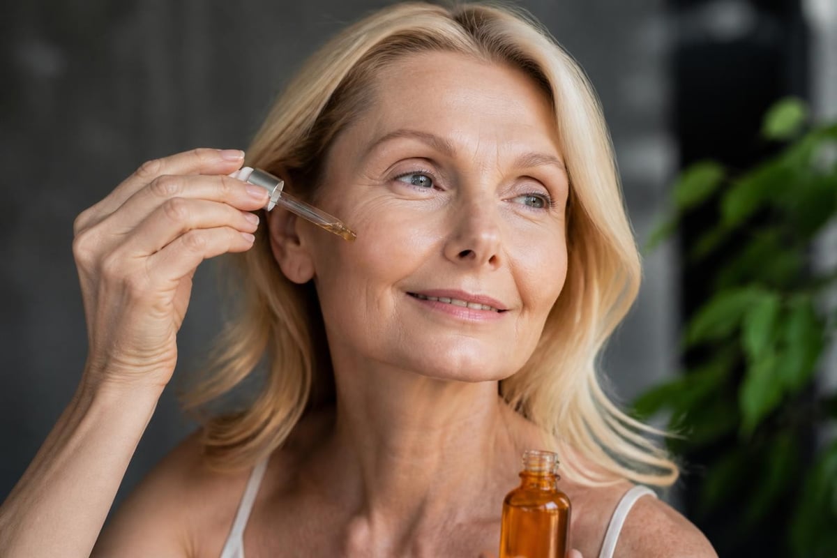 Natural ingredients supporting mature skin