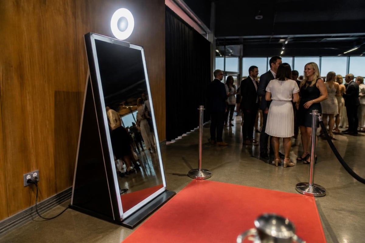Mirror booth event planning