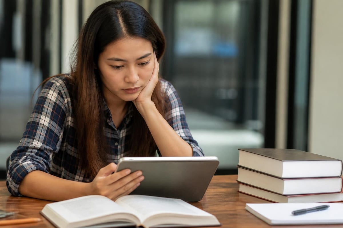 ETextbook licensing models comparison