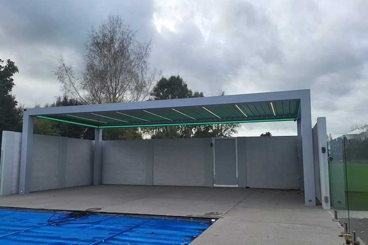 made to measure louvre roof systems - Apollo NZ