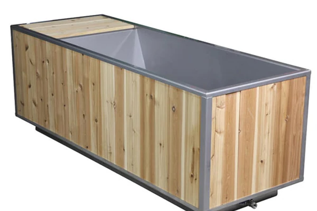 The   Flow   Cold   Plunge   -   LeisureCraft - Plunge N' Tubs