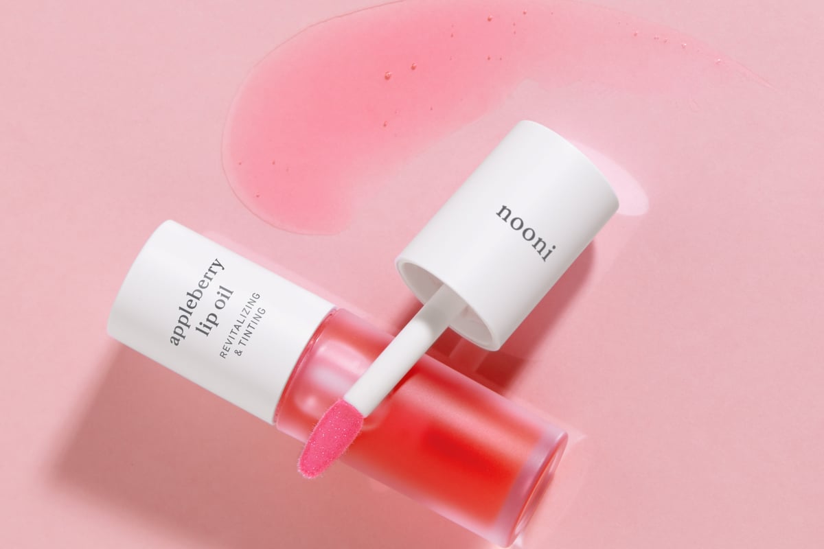 nooni appleberry lip oil