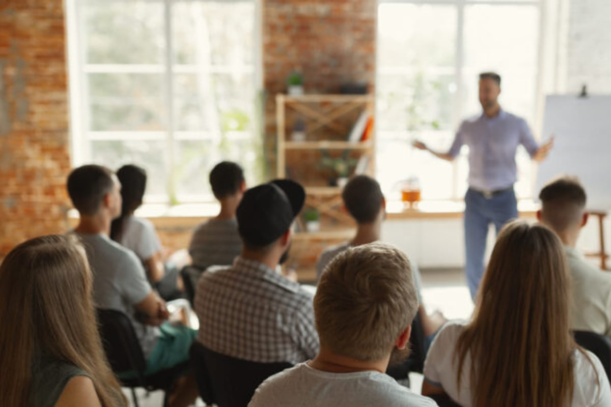 Seminare für Führungskräfte Kompaktausbildung - Zdravko Alfred Fric Akademie für Leadership