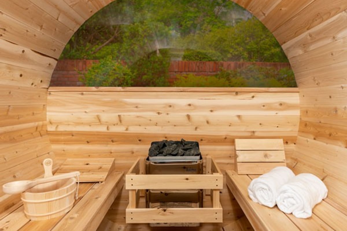 Canadian Timber Tranquility MP Barrel Sauna - LeisureCraft - RecoSauna
