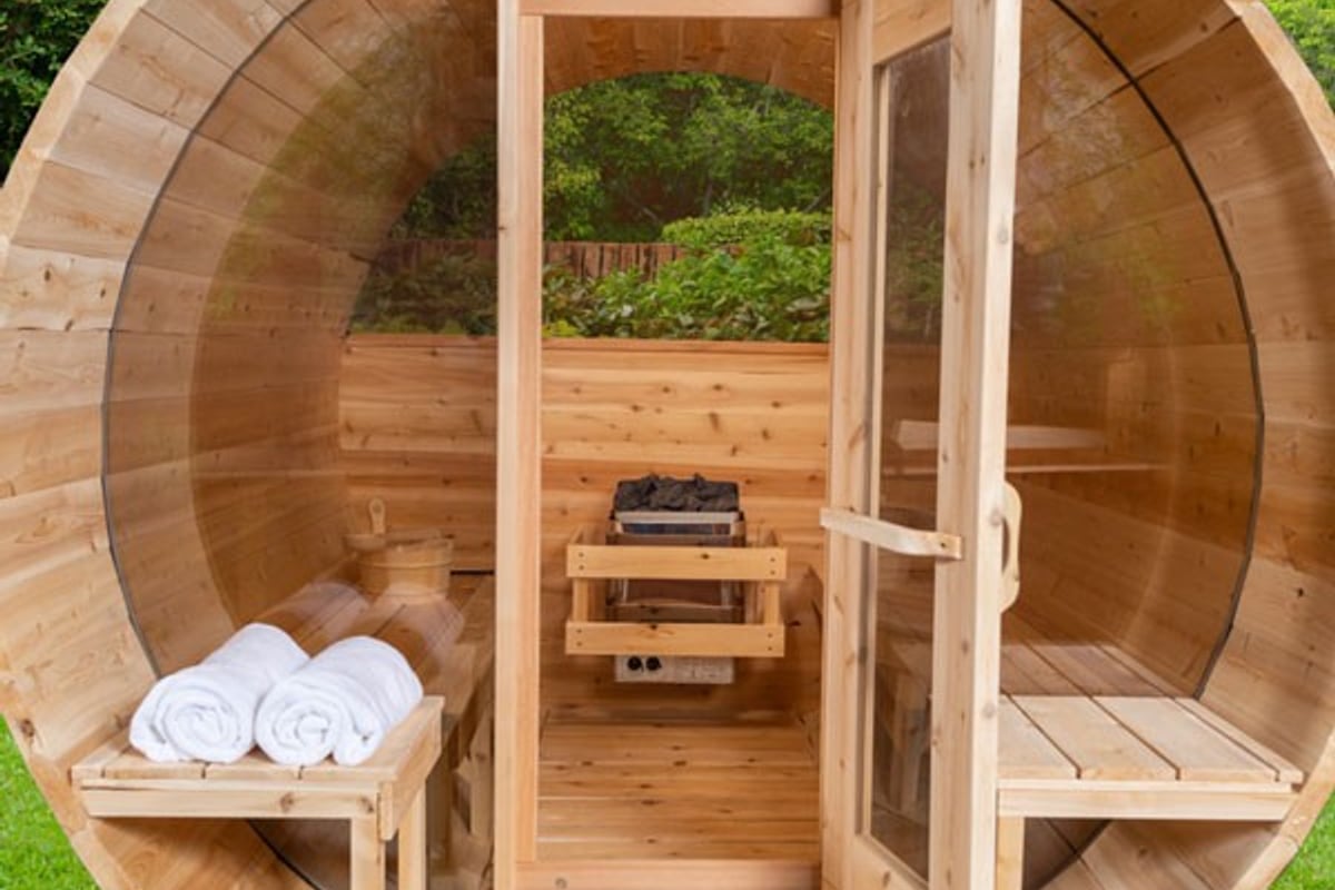 Canadian Timber Serenity MP Barrel Sauna - LeisureCraft - RecoSauna