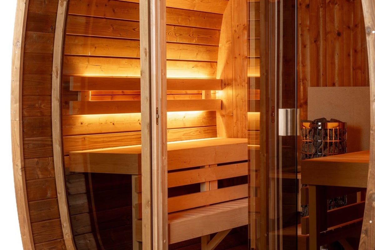 Auris Two Luxury Outdoor Cedar Sauna - Orivon Wellness - RecoSauna