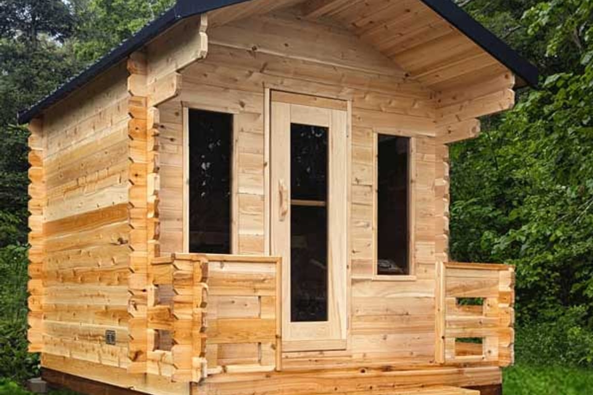 LeisureCraft Georgian Cabin Sauna with Porch - RecoSauna