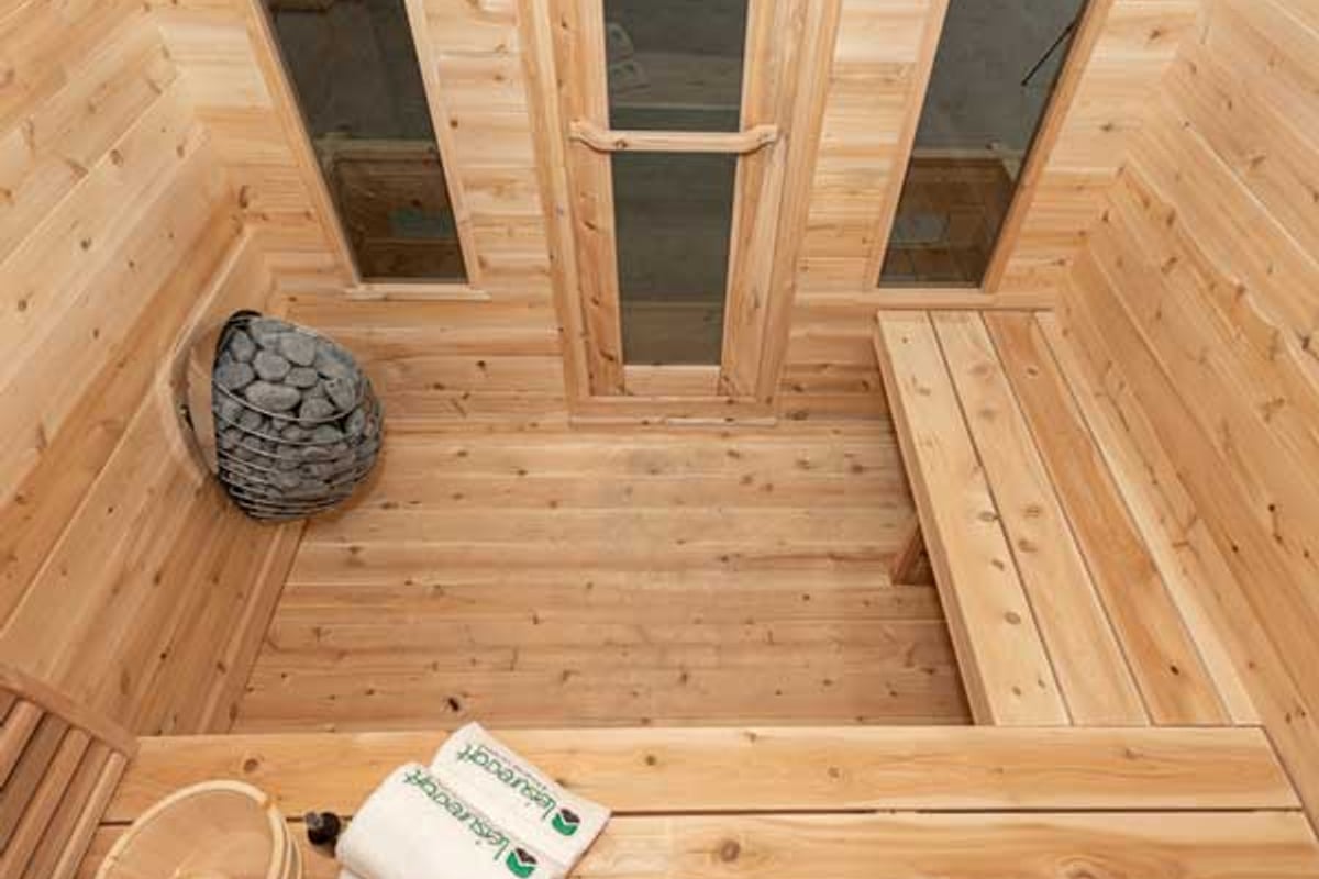LeisureCraft Georgian Cabin Sauna with Porch - RecoSauna