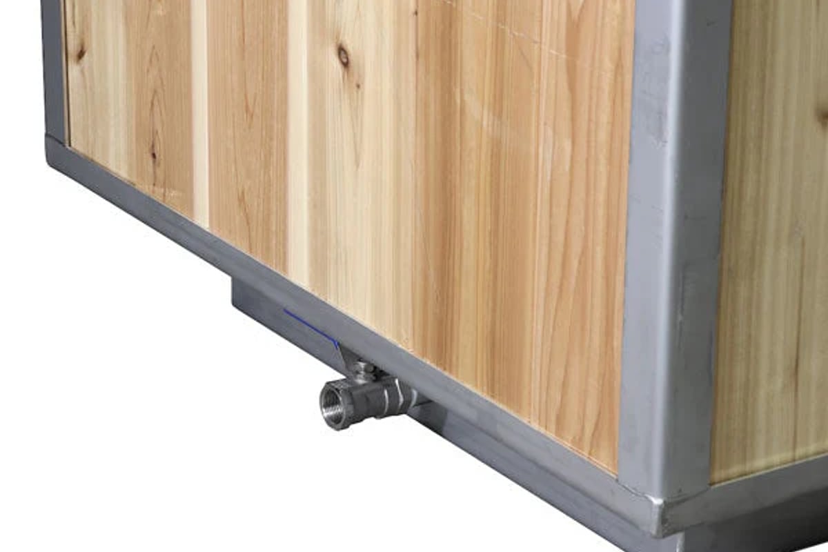 LeisureCraft Flow Cold Plunge - RecoSauna