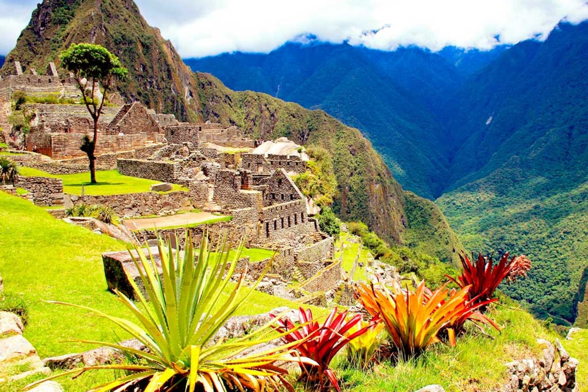 MACHU PICCHU ADVENTURE TOUR 5 Days / 4 Nights - Machupicchu Trips