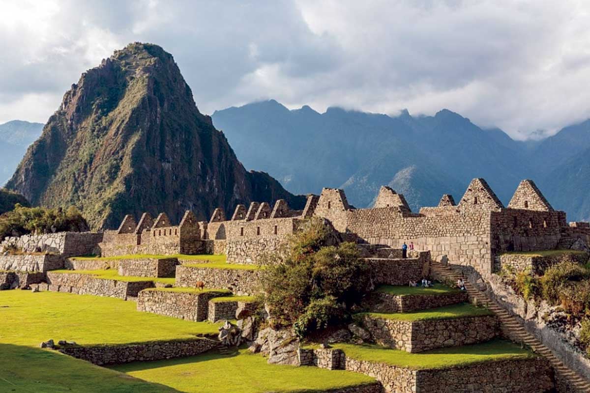 Machu Picchu & Huaynapicchu Tour 2 Days - Machupicchu Trips