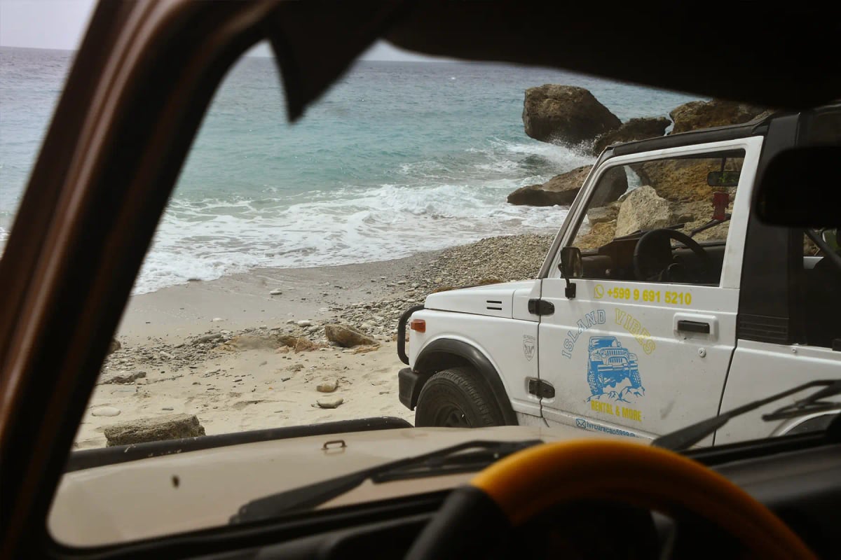 Suzuki Samurai - Island Vibes Rental