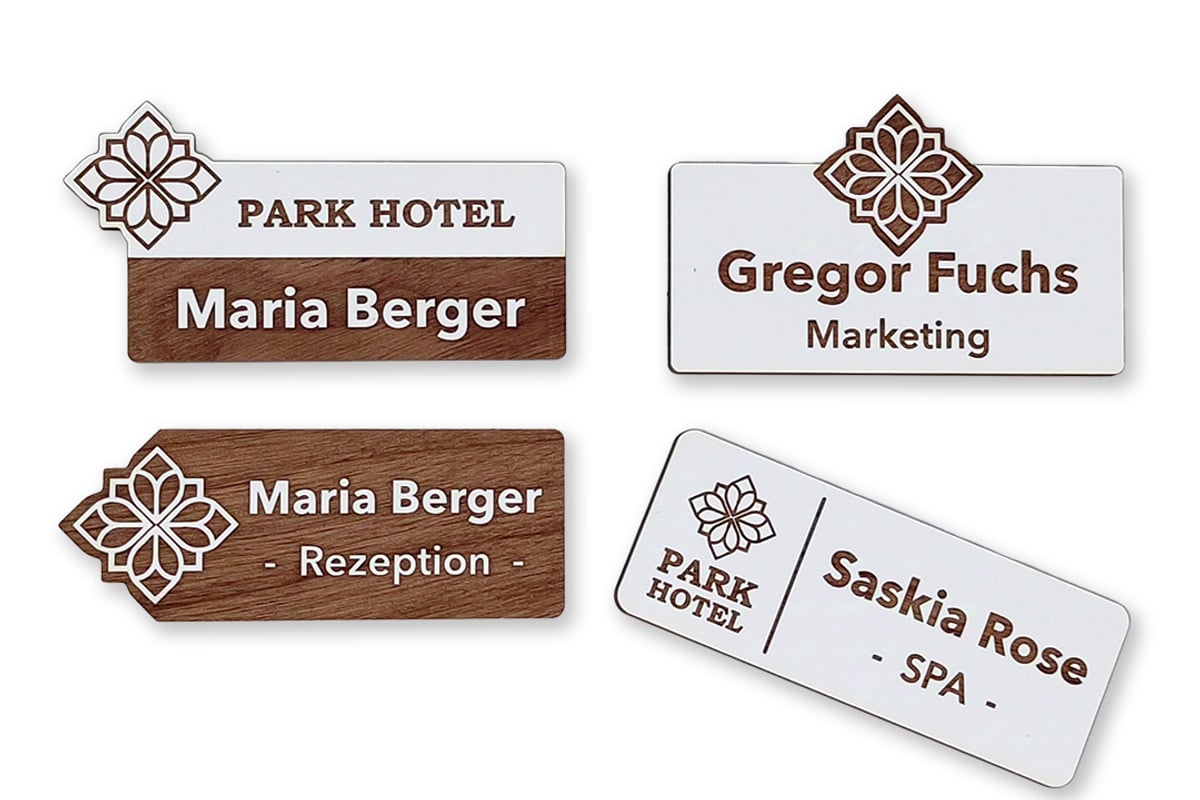 Flexible Mengenpakete für Namensschilder - HOLZNAMENSSCHILD.DE